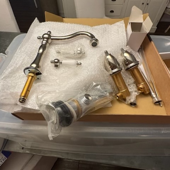 Kingston Brass polished nickel bathroom faucet wide spread - Picture 1 of 11